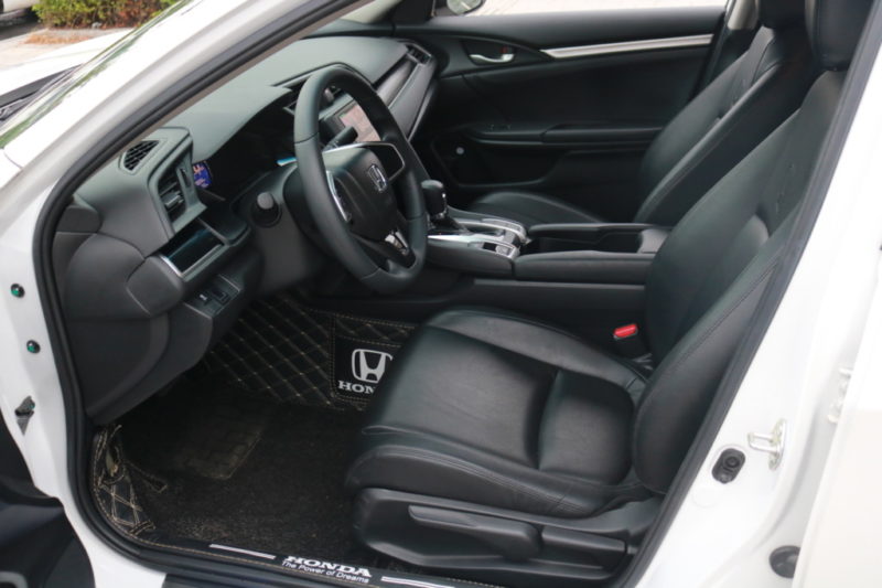 Honda Civic E 1.8AT 2019 - 11