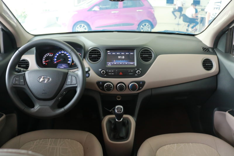 Hyundai i10 Sedan 1.2MT 2019 - 8