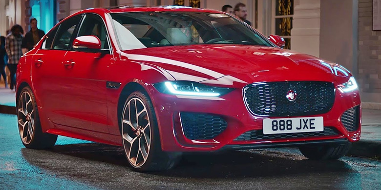 Jaguar XE