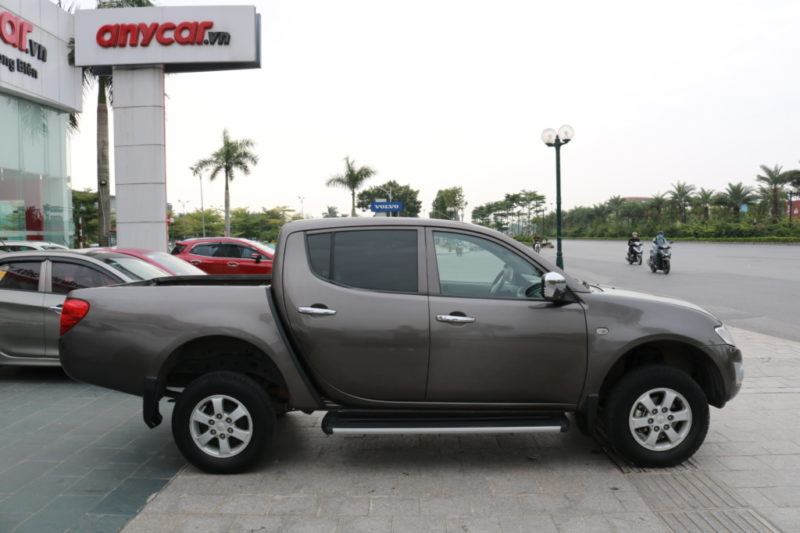 Mitsubishi Triton 2.4MT 2014 - 4