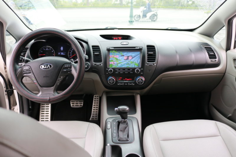 Kia K3 2.0AT 2015 - 14