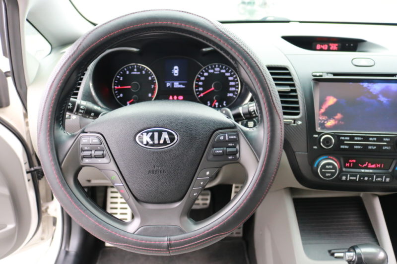 Kia K3 2.0AT 2015 - 10