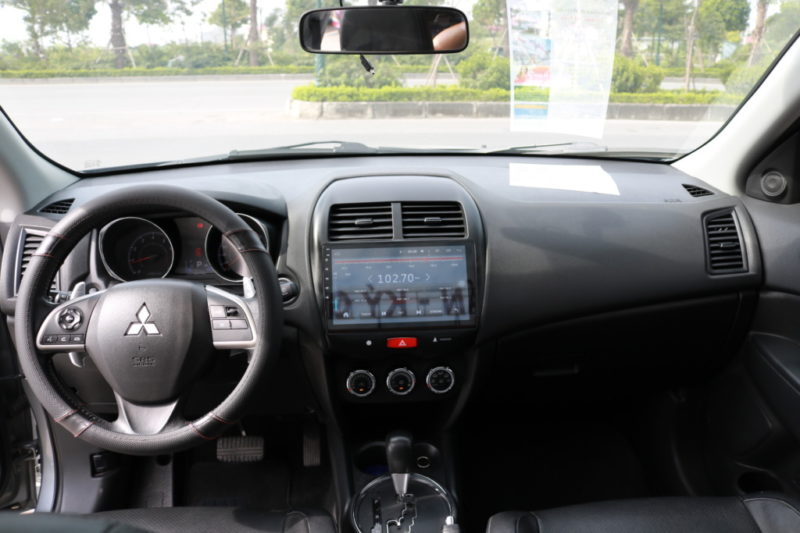 Mitsubishi Outlander 2.0AT 2014 - 13