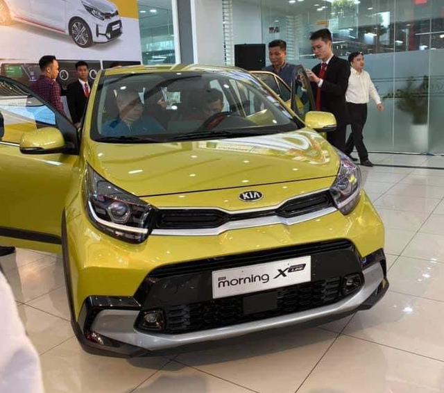 Kia Morning 2021 ra mắt phiên bản mới tại Việt Nam, giá 439 triệu đồng cạnh tranh VinFast Fadil, i10 - 2