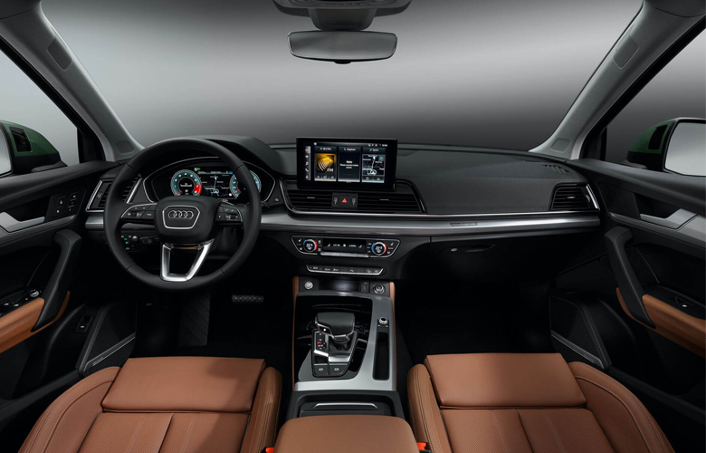 Khoang lái và bảng taplo Audi Q5 2022