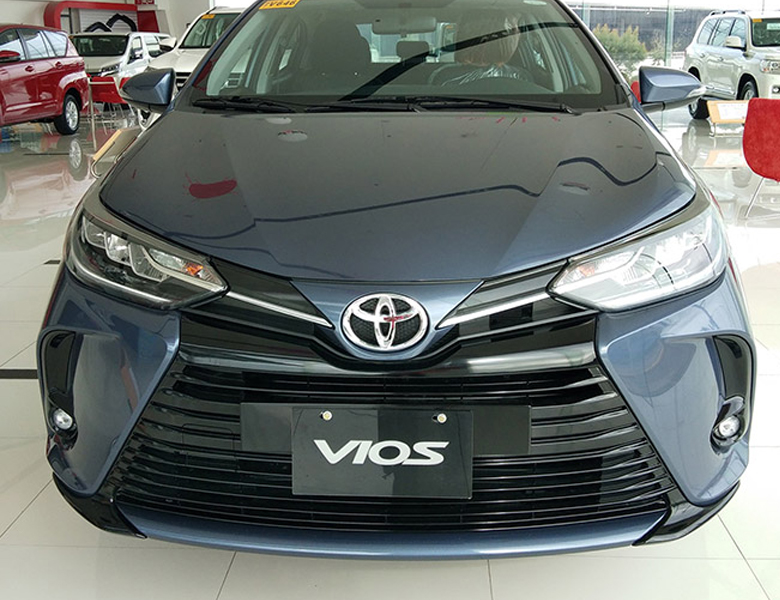 Xe Toyota Vios E MT số sàn 2023SỐC giá Tháng nàyGiảm tiền mặt và KM Phụ  Kiện