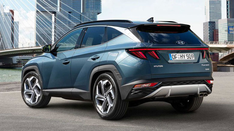 Đuôi xe Hyundai Tucson nổi bật với đèn hậu liền mạch