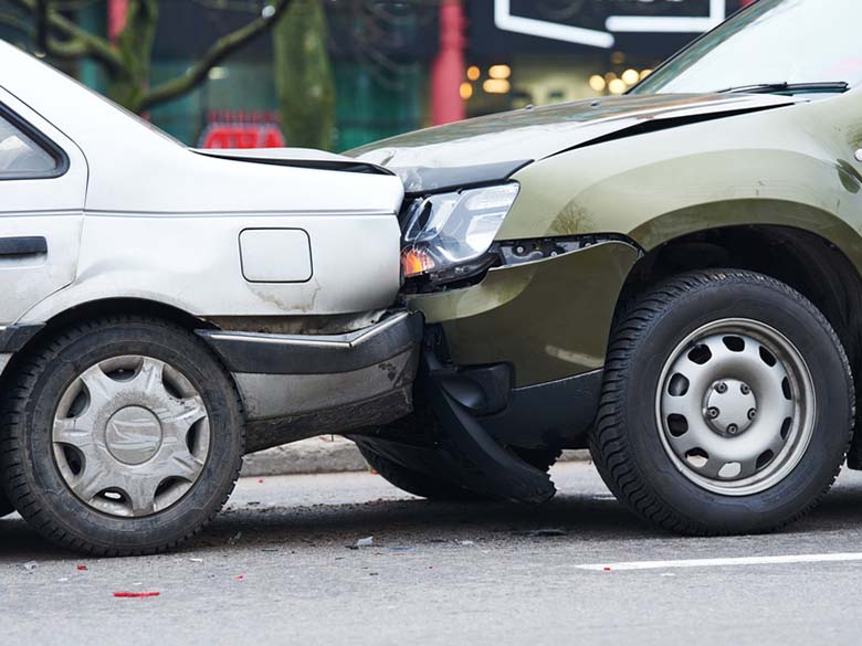 Đối với những ai đam mê xe hơi, hãy xem ảnh để học cách nhận biết xe bị tai nạn nhanh chóng và đưa ra các biện pháp khắc phục hiệu quả.