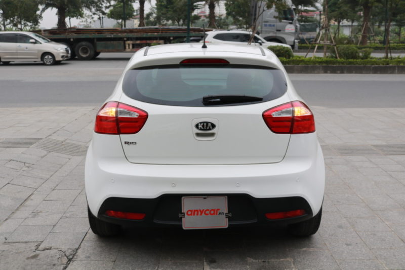 Kia Rio Hatchback 1.4AT 2014 - 7