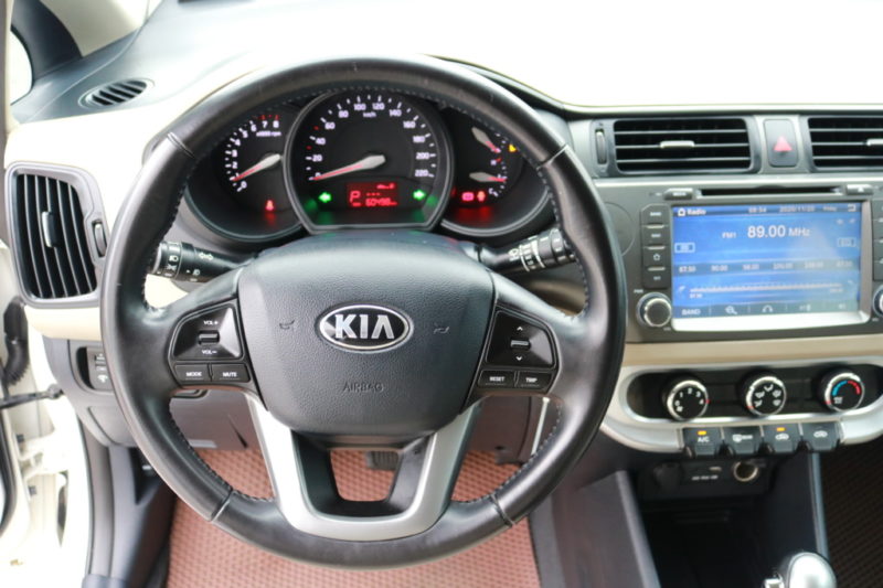 Kia Rio Hatchback 1.4AT 2014 - 13