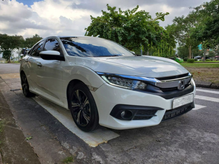 Honda Civic 1.5AT 2018 - 1