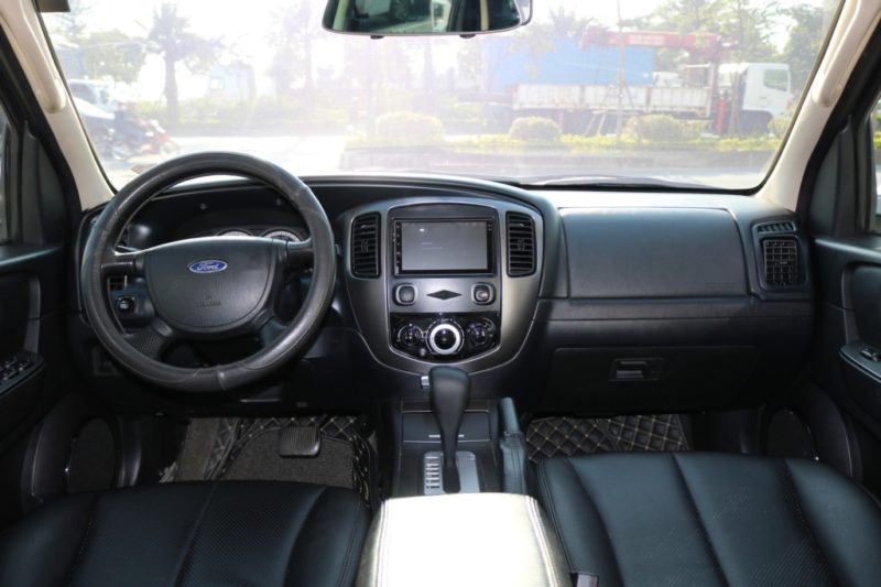 Ford Escape 2.3AT 2013 - 9