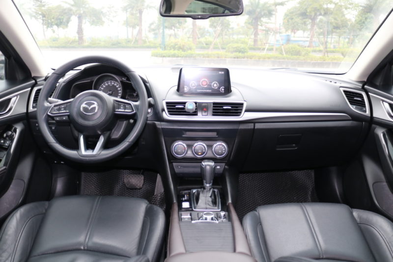 Mazda 3 1.5AT 2018 - 11