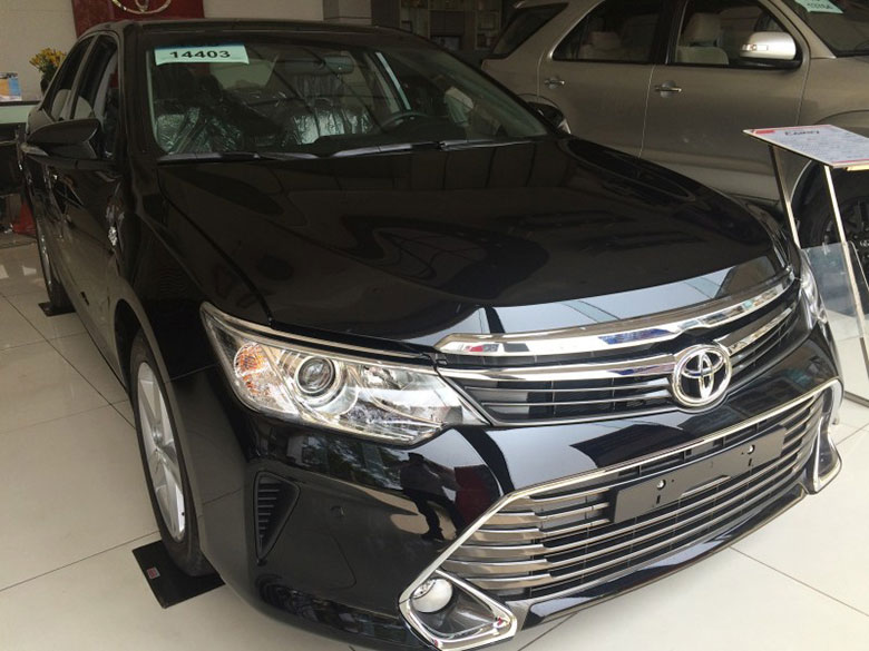 Bảng giá xe Toyota Camry 2017 mới nhất hôm nay tại các đại lý  MuasamXecom