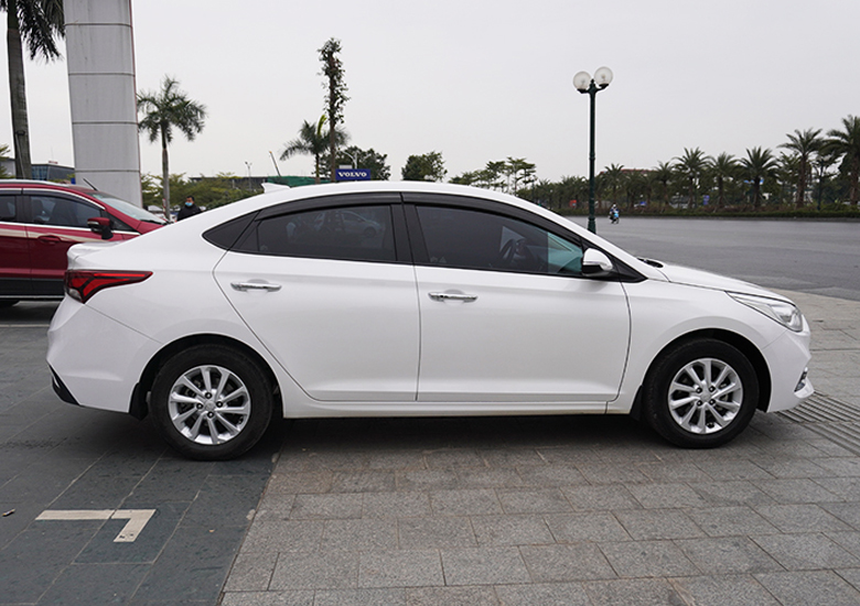 Thiết kế thân xe Hyundai Accent