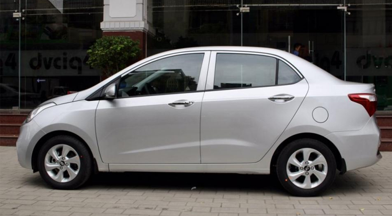 Nên Mua Xe Hyundai i10 Sedan 12MT Hay 12AT Chia Sẻ Hay