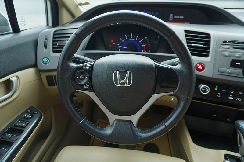 Honda Civic L 1.8AT 2013 - 12