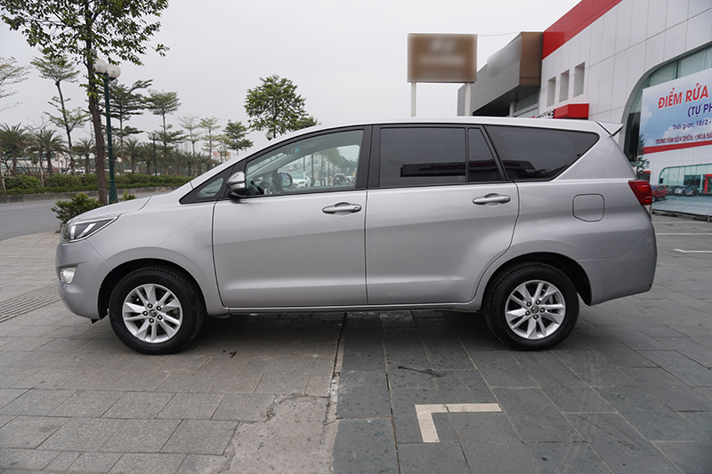 Toyota Innova E 2.0MT 2016 - 5