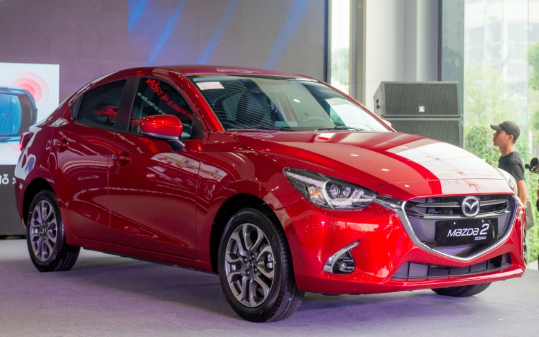 Tổng thể xe Mazda 2 trẻ trung và năng động
