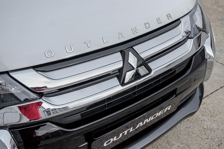 Người Dùng Đánh Giá Mitsubishi Outlander 2018 Và Nhận Xét Những Thay Đổi  Trên Mitsubishi Outlander 2020  Mitsubishi Bình Dương