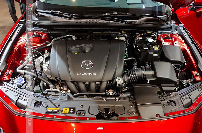 Mazda 3 được trang bị động cơ 1.5L và 1.0L tùy chọn