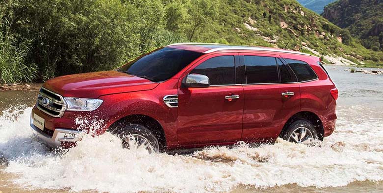 Nhìn ngắm vẻ đẹp mạnh mẽ đến từ Ford Everest 2017