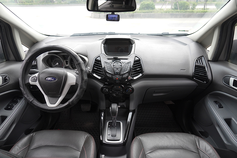 Ford EcoSport 1.5AT 2016 - 11