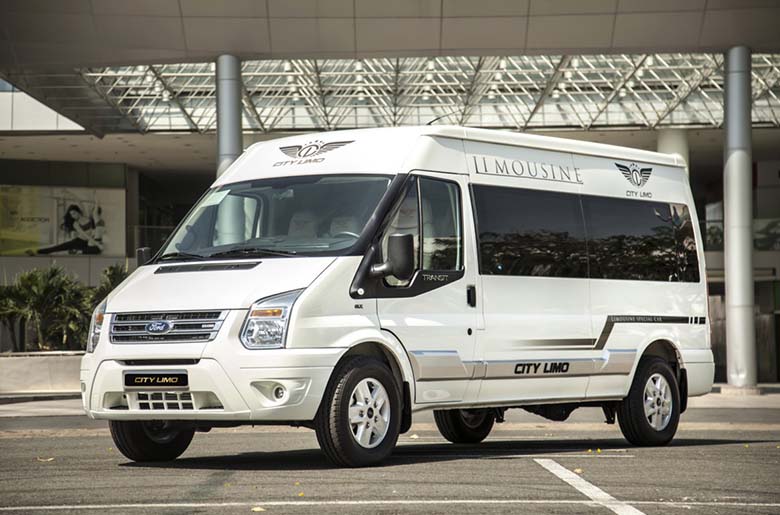 Mua xe cứu thương Ford Transit cũ giá rẻ