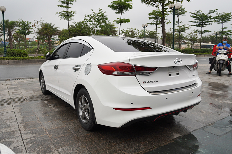 Hyundai Elantra 1.6MT 2018 - 8