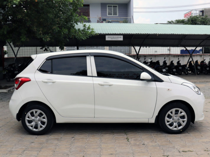 Hyundai i10 Hatchback 1.2MT 2020 - 8