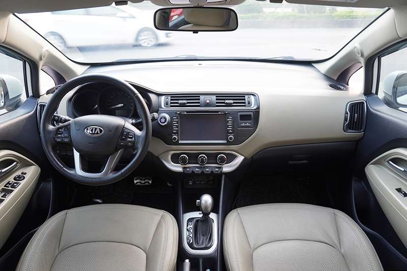 Kia Rio 1.4AT 2016 - 10