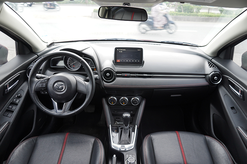 Mazda 2 1.5AT 2017 - 11