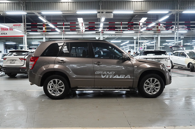 Suzuki Grand Vitara 4*4 2.0AT 2015 - 4