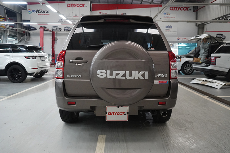 Suzuki Grand Vitara 4*4 2.0AT 2015 - 7