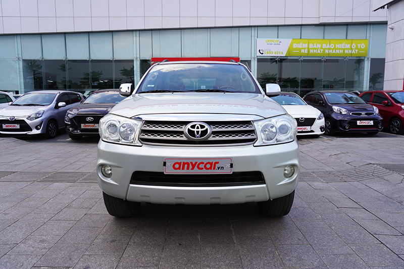 Toyota Fortuner SR 5 4*4 2.7AT 2010 - 2