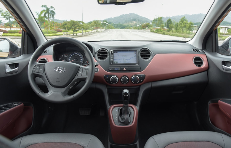 Bảng taplo phối màu trẻ trung của Hyundai i10