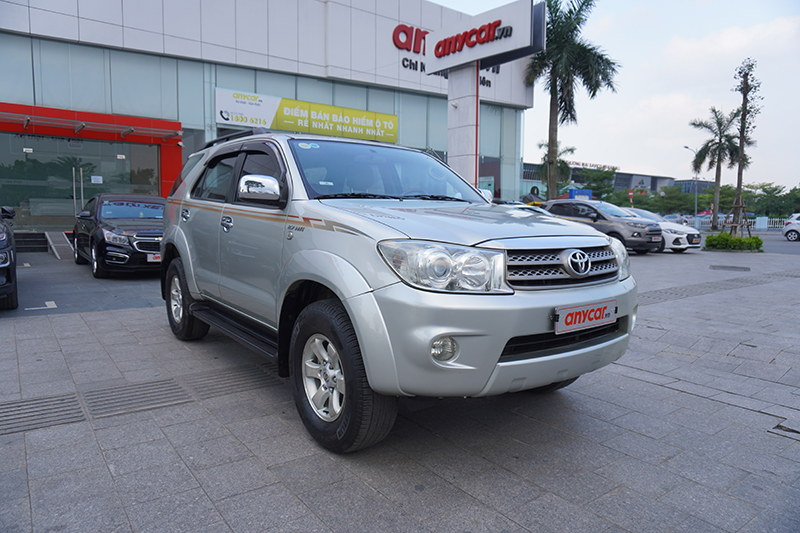 Toyota Fortuner SR 5 4*4 2.7AT 2010 - 1