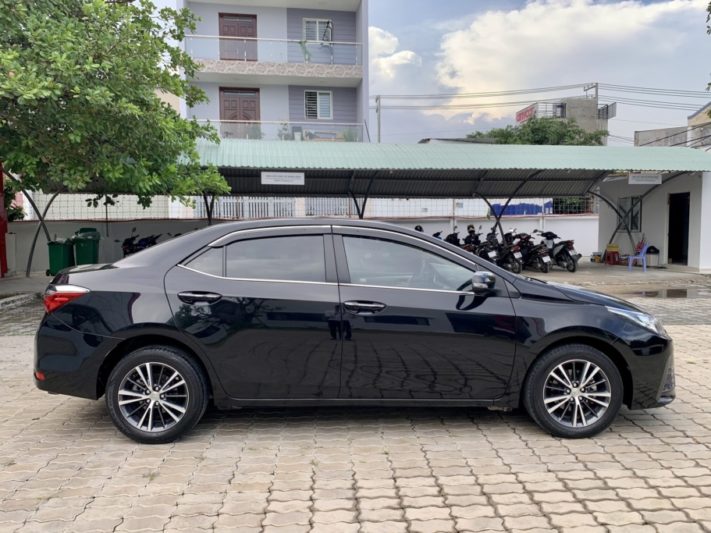 Toyota Altis 1.8AT 2018 - 4