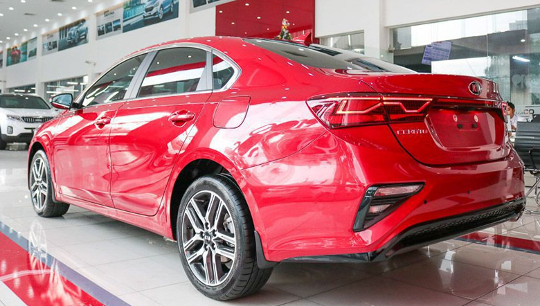 Đuôi xe hiện đại của Kia Cerato bản premium 2021