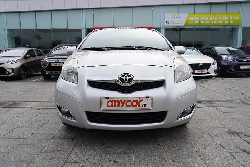 Toyota Yaris 1.5AT 2012 - 2