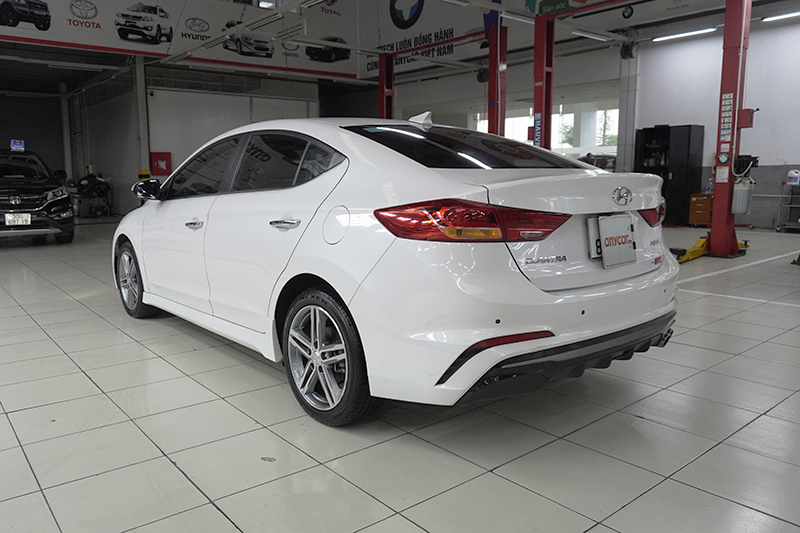 Hyundai Elantra Sport 1.6AT 2019 - 8