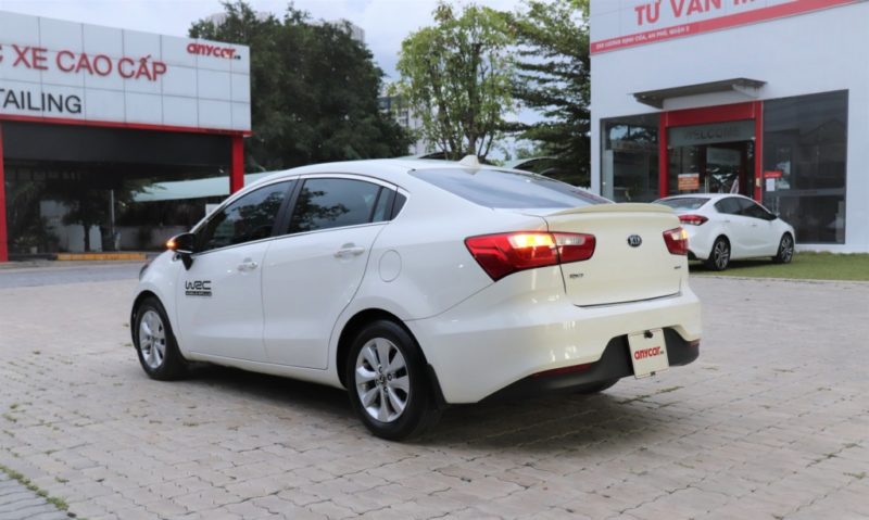 Kia Rio 1.4AT 2016 - 8