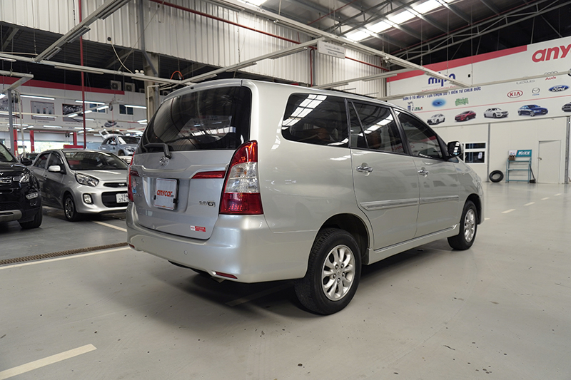 Toyota Innova G 2.0AT 2014 - 6