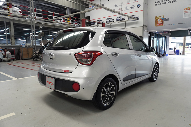 Hyundai i10 Hatchback 1.2AT 2018 - 6