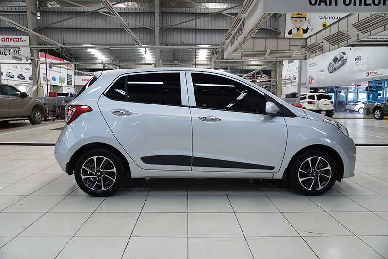 Hyundai i10 Hatchback 1.2AT 2018 - 4