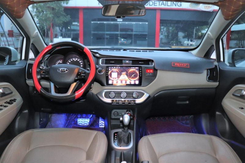 Kia Rio 1.4AT 2016 - 12