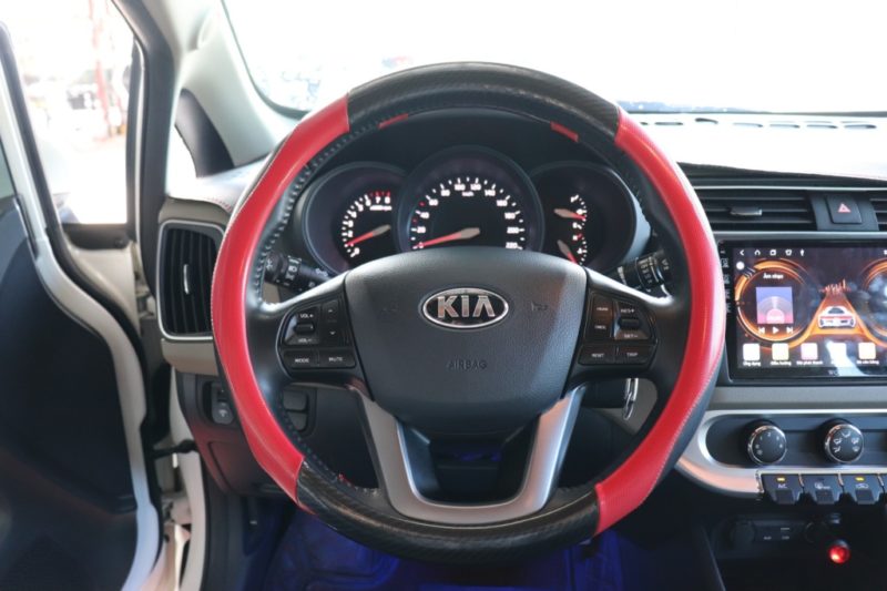 Kia Rio 1.4AT 2016 - 10