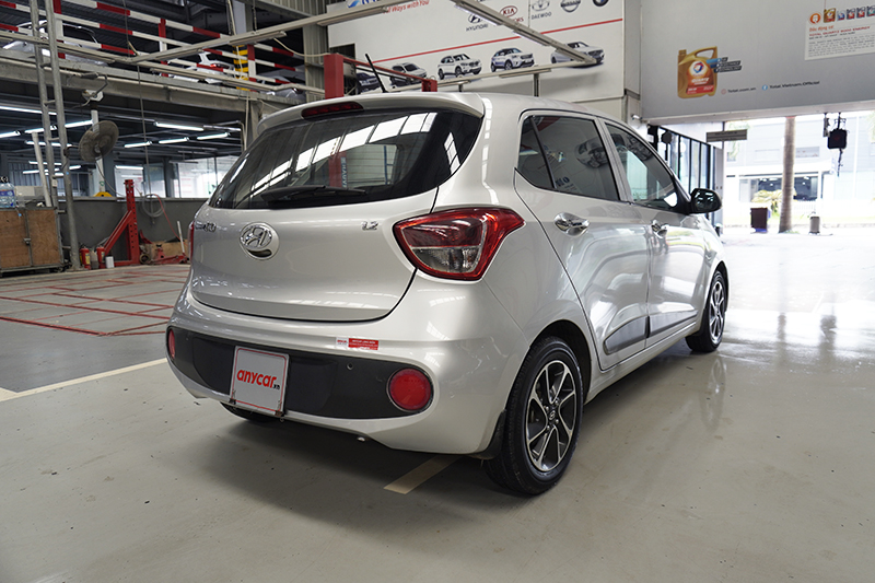 Hyundai i10 Hatchback 1.2AT 2018 - 6