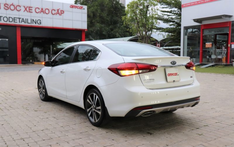 Kia Cerato 2.0AT 2017 - 8