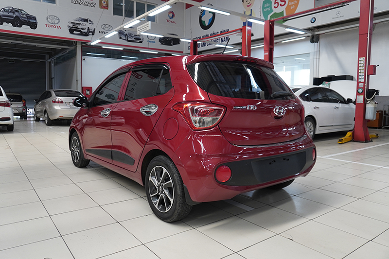 Hyundai i10 Hatchback 1.0AT 2017 - 8